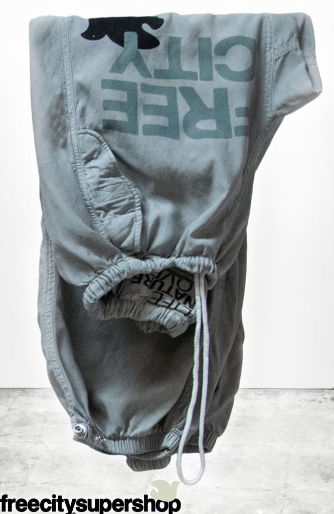FREECITY SATIN JUMP PANT Green M フリーシティ FLAP/SNAP FREECITY MATTE/SATIN AIRJUMP PANT - surplus powder
