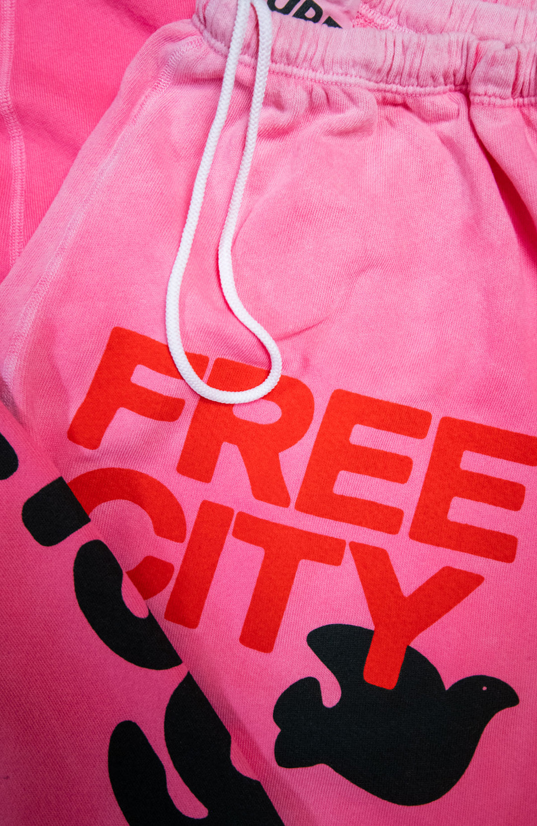 RARE Freecity Free shops City Let’s Go Hummingbird Logo Sweatpants USA Pink.